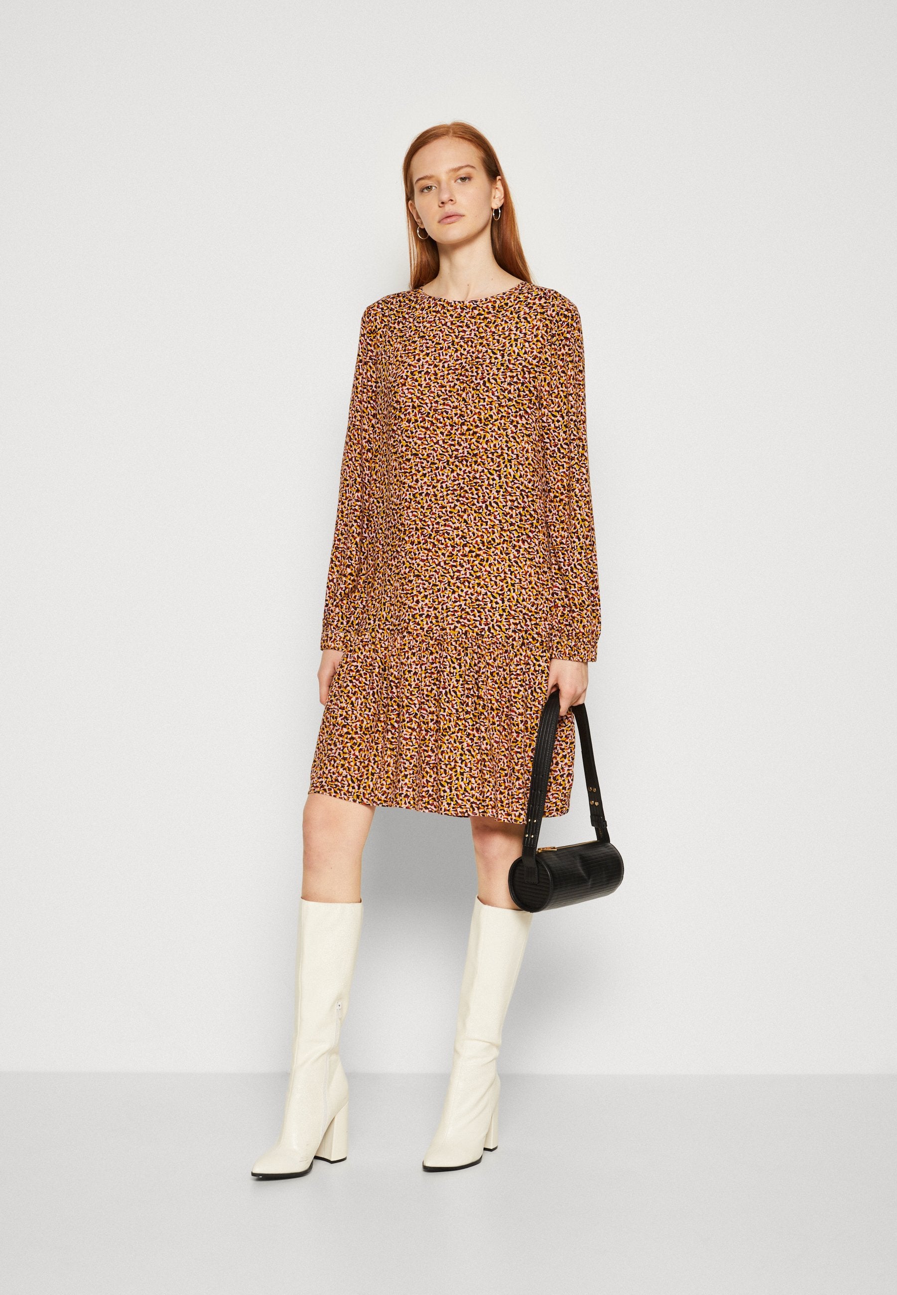 Esprit Freizeitkleid Media 6