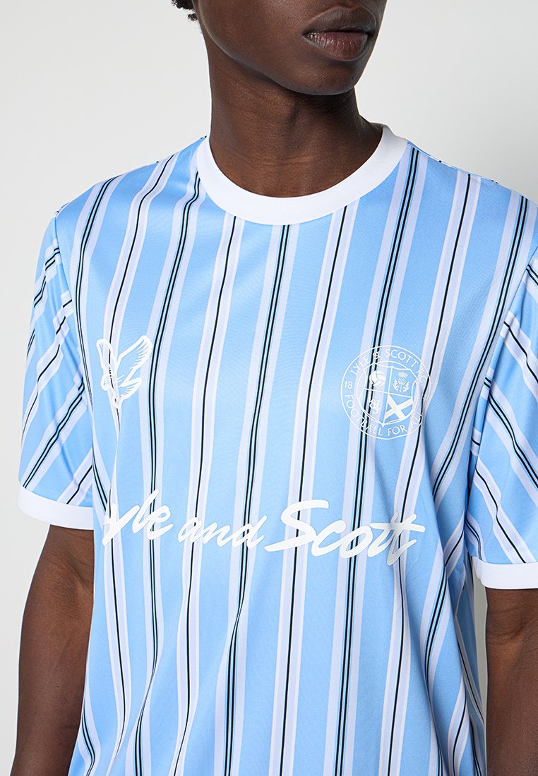 Lyle & Scott
