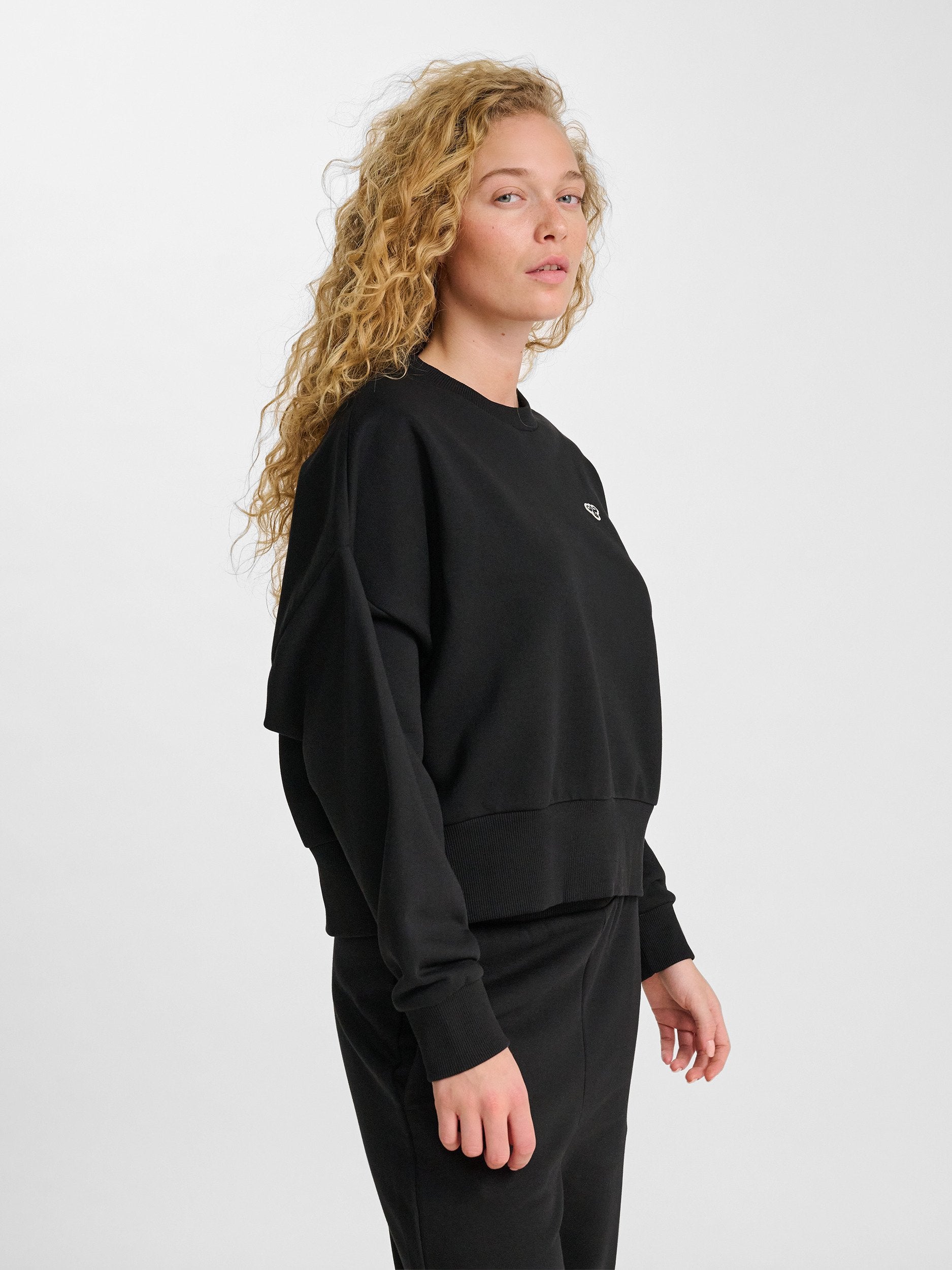 Hummel BOXY CREW NECK