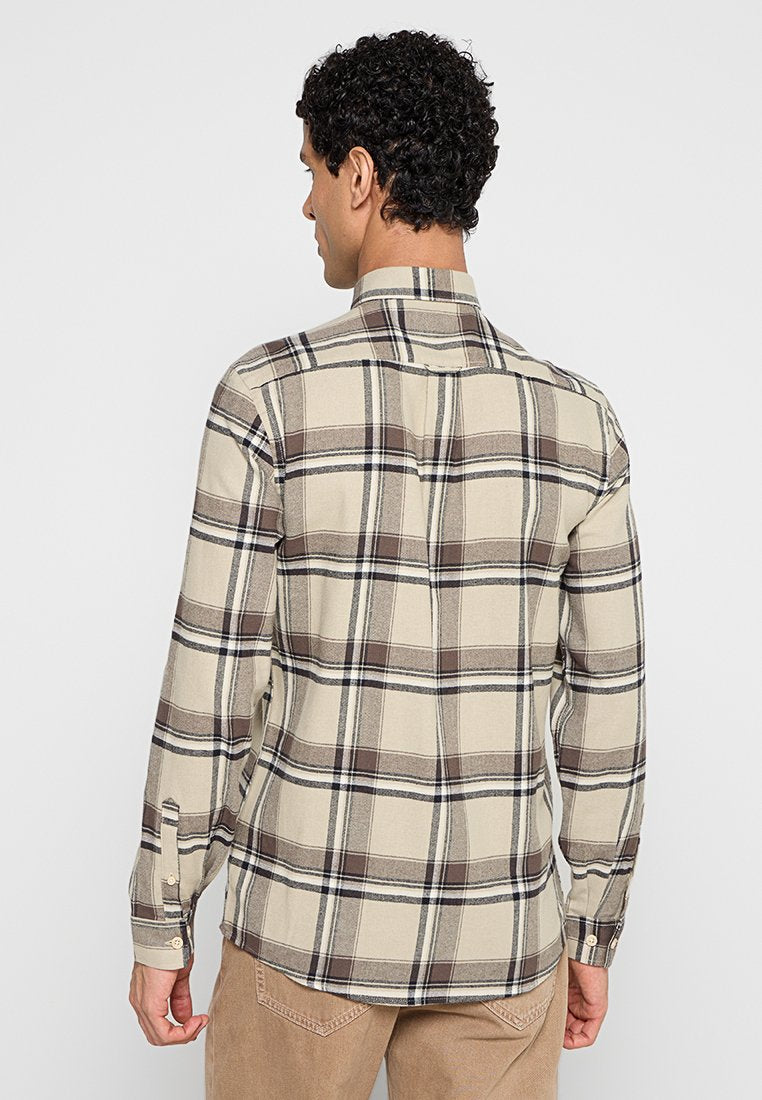 RELAXED FIT  Media 3