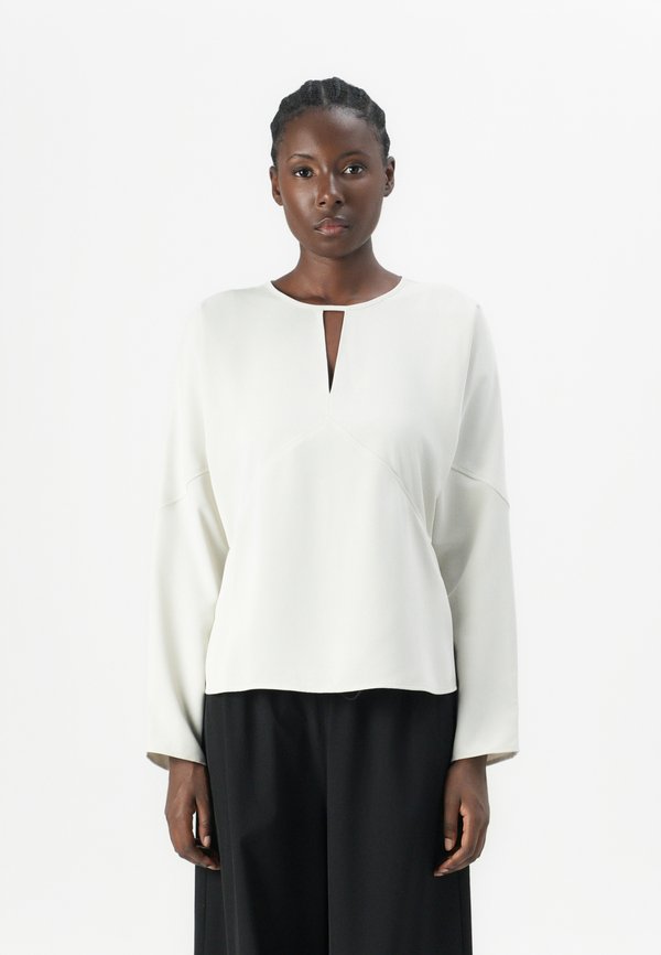 Calvin Klein PANELED