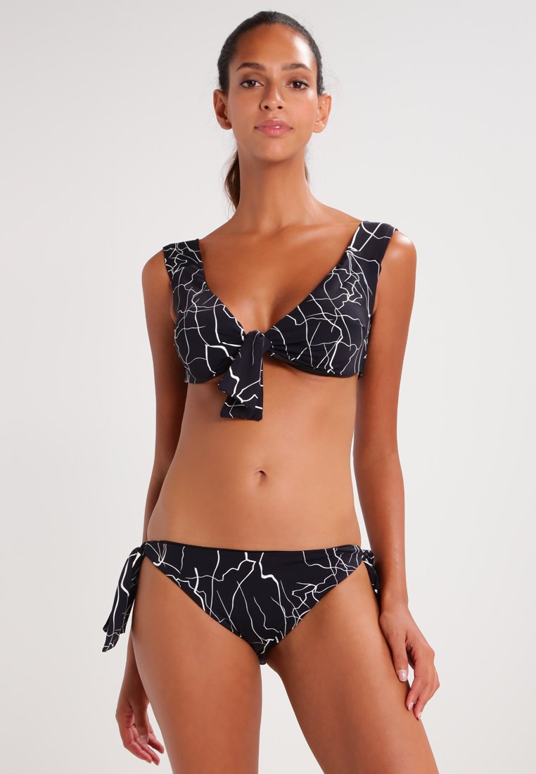 Lavish Alice CRACK TIE FRONT