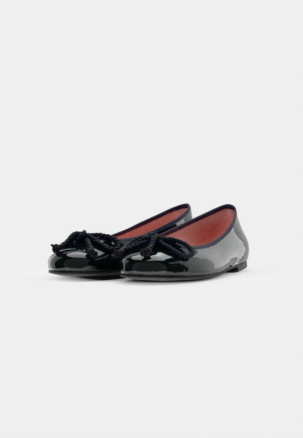 Pretty Ballerinas