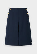 PREPPY TEXTURE KNEE SKIRT Media 1