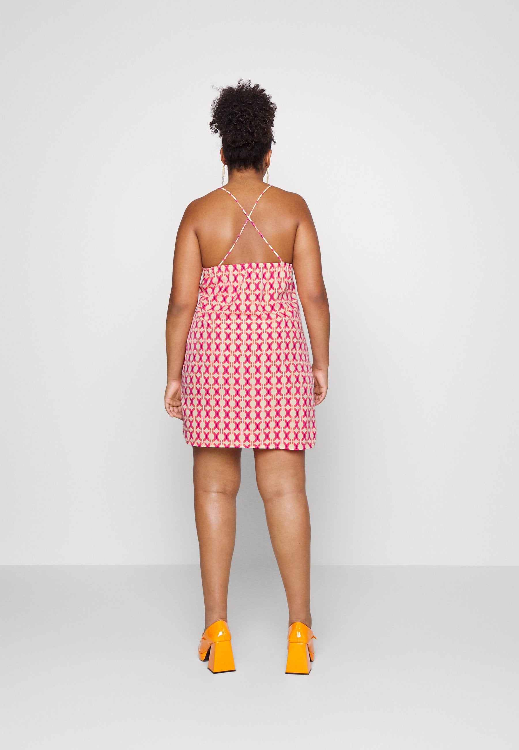 IN THE STYLE CURVE MINI DRESS