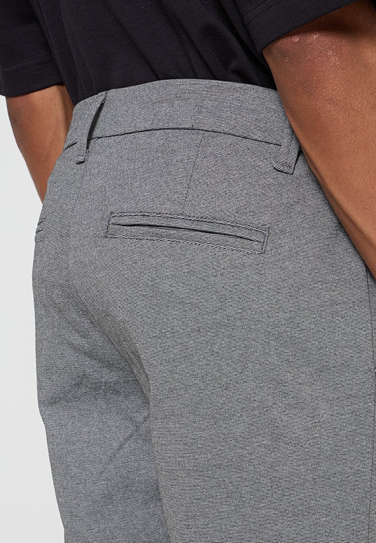 ONSTHOR SLIM FIT Media 6