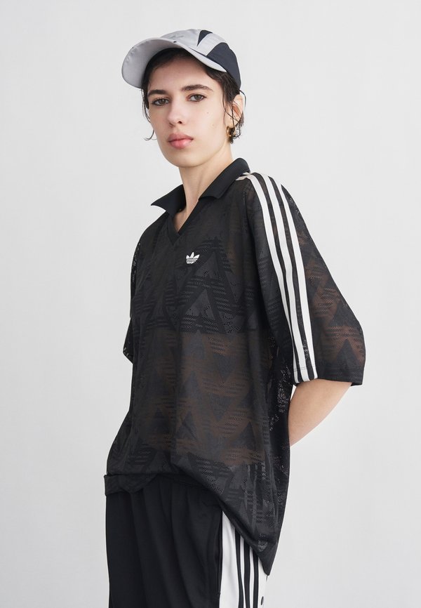 adidas Originals Basic T-shirt - black