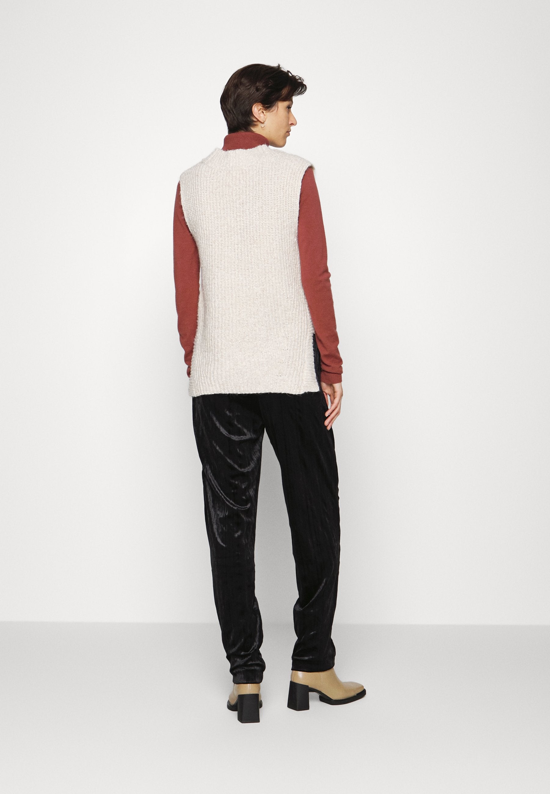 Vero Moda Tall VMCORRIE CIGARET ANKLE PANT