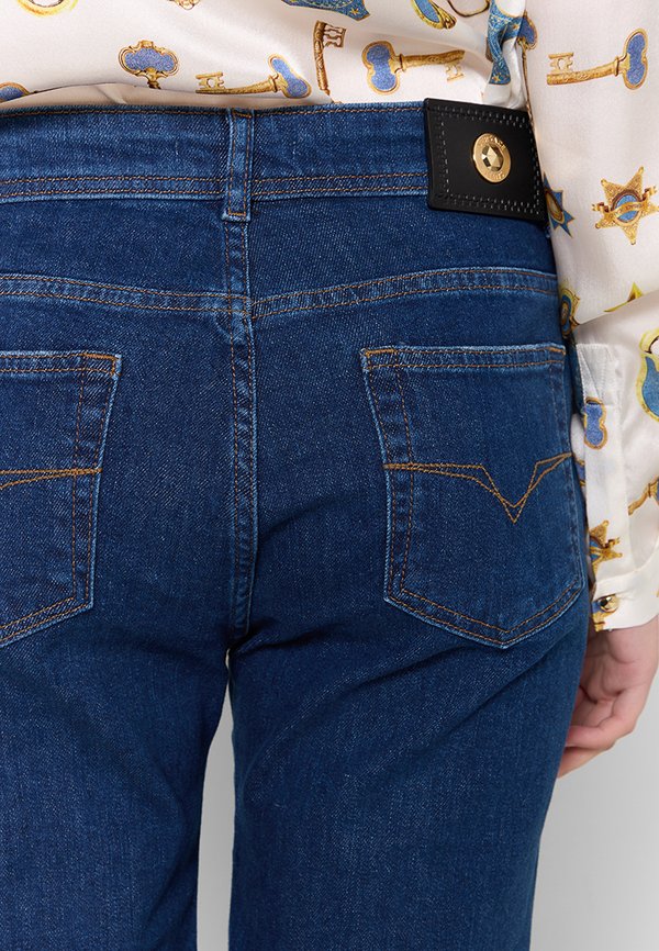 Versace Jeans Couture