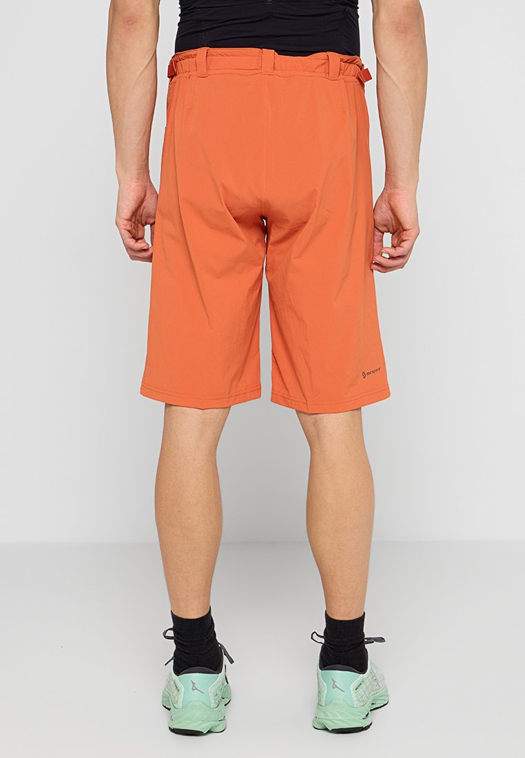 TRAIL FLOW 2-IN-1 REGULAR FIT Media 3