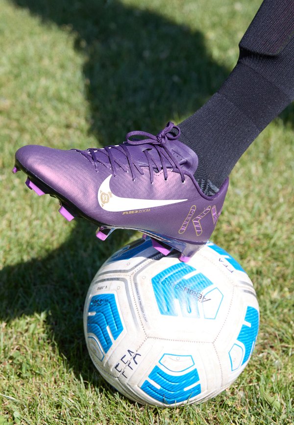 Nike Performance ZM VAPOR 16 ACADEMY FG/MG - Football boots artificial grass - grand purple/pale ivory