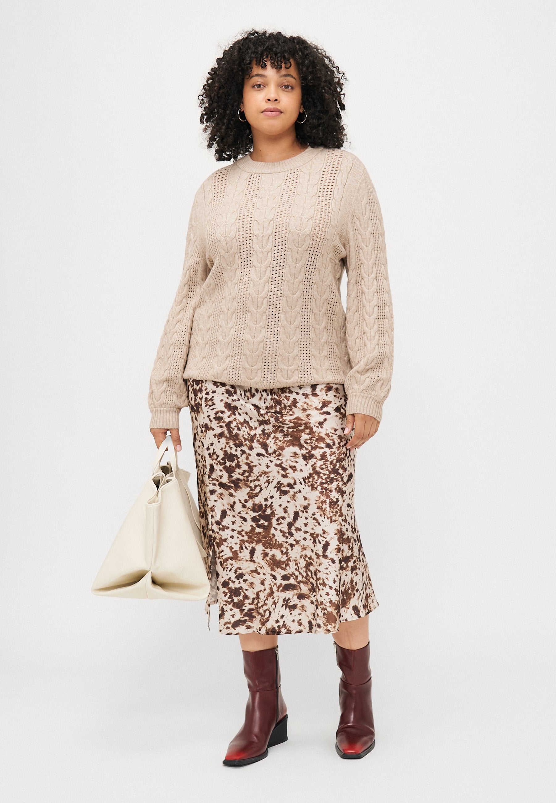 Knitted CARRUBINA Knitted Media 2