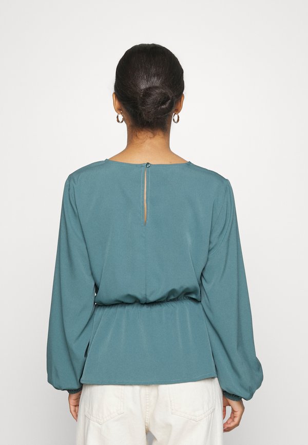 JDY Petite JDYELLEN PEPLUM TOP WVN