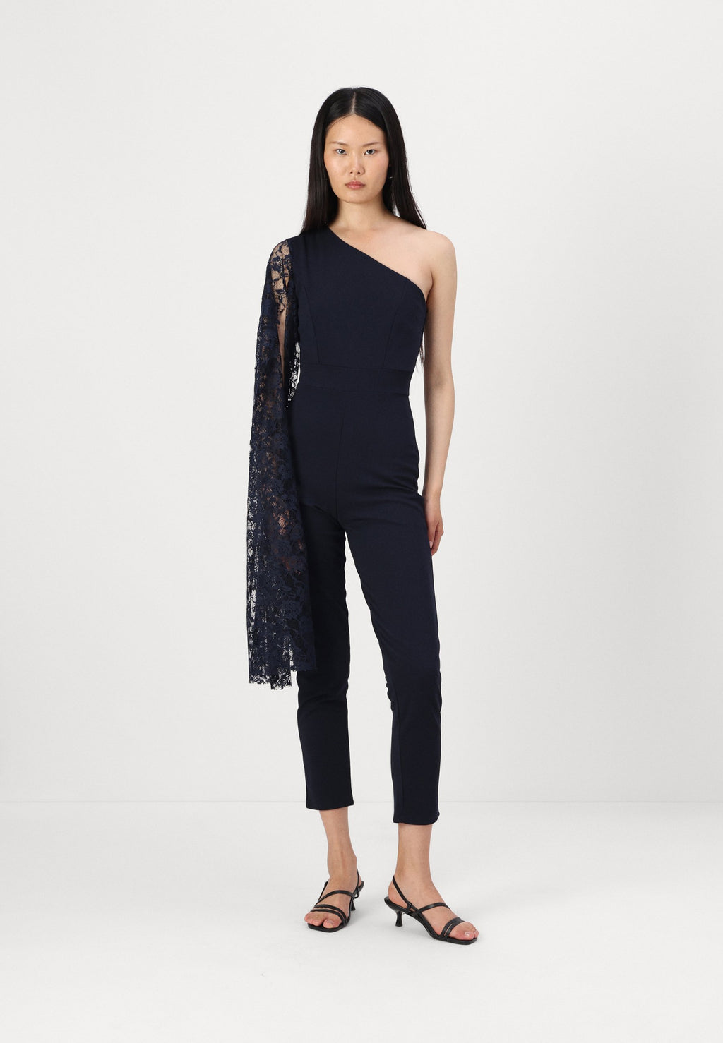 WAL G. CHELSEA LACE SLEEVE