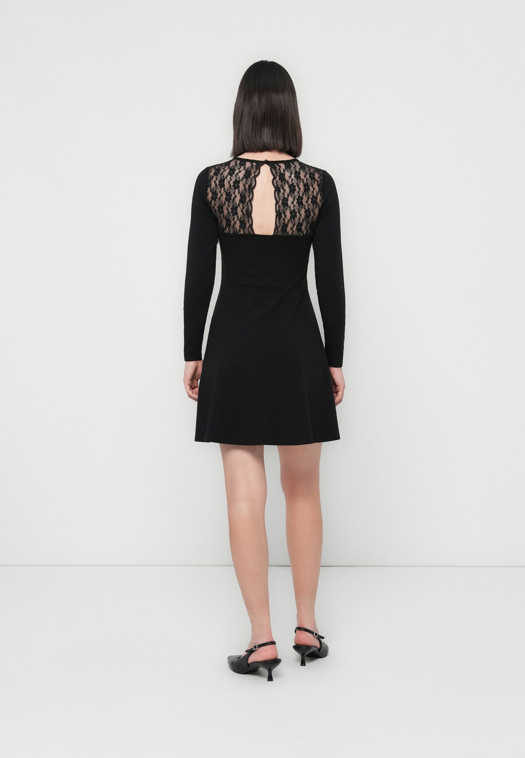 ONLTAXI DRESS Media 4