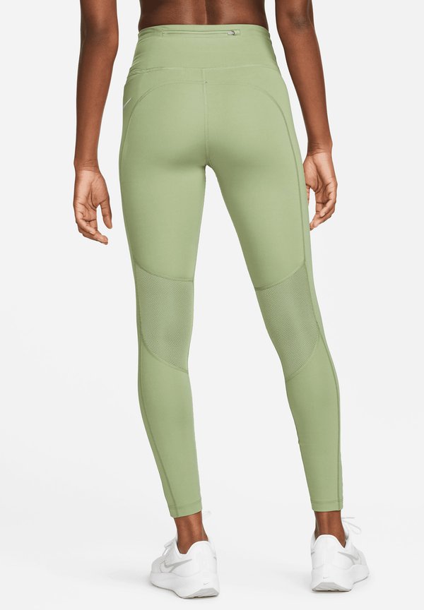 Nike Performance FAST