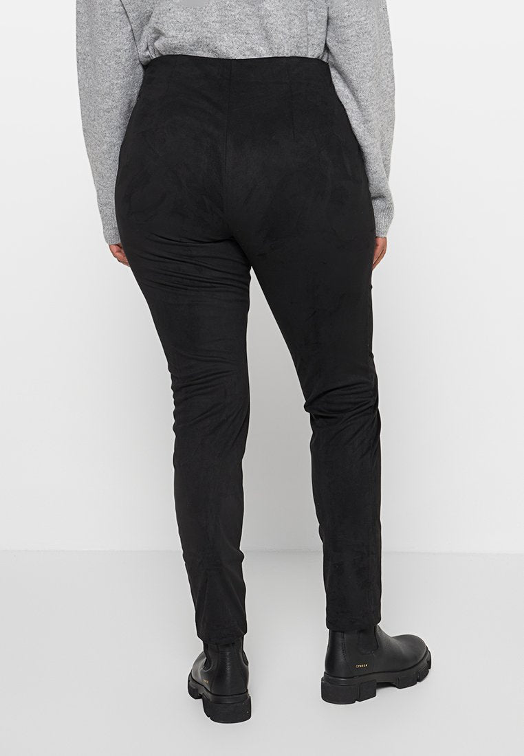 ONLY Carmakoma Stoffhose Media 3