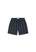Marineblaue Shorts mit vertikalen Streifen in Grün, Gelb und Rot. Elastischer Bund mit Kordelzug. Zwei Seitentaschen. Leichter Stoff.