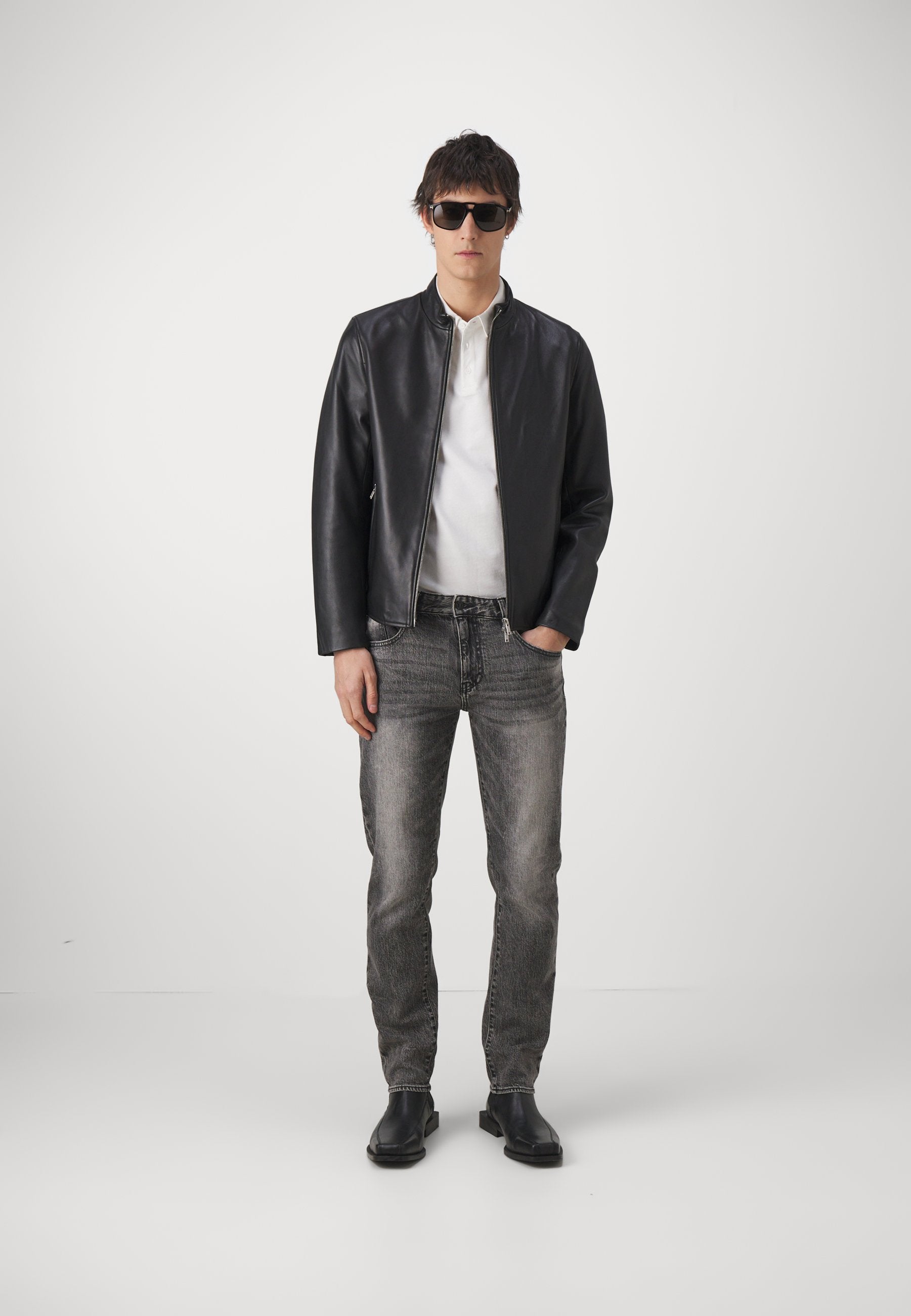 Armani Exchange Jeans Straight Leg Media 2