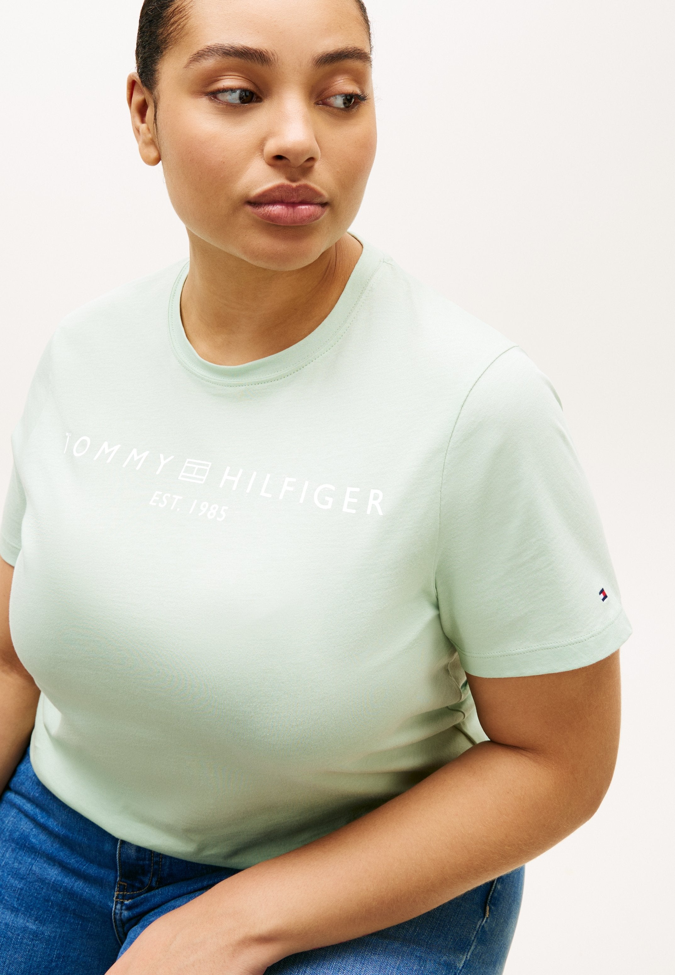 CURVE LOGO JERSEY CREW NECK T-SHIRT Media 5