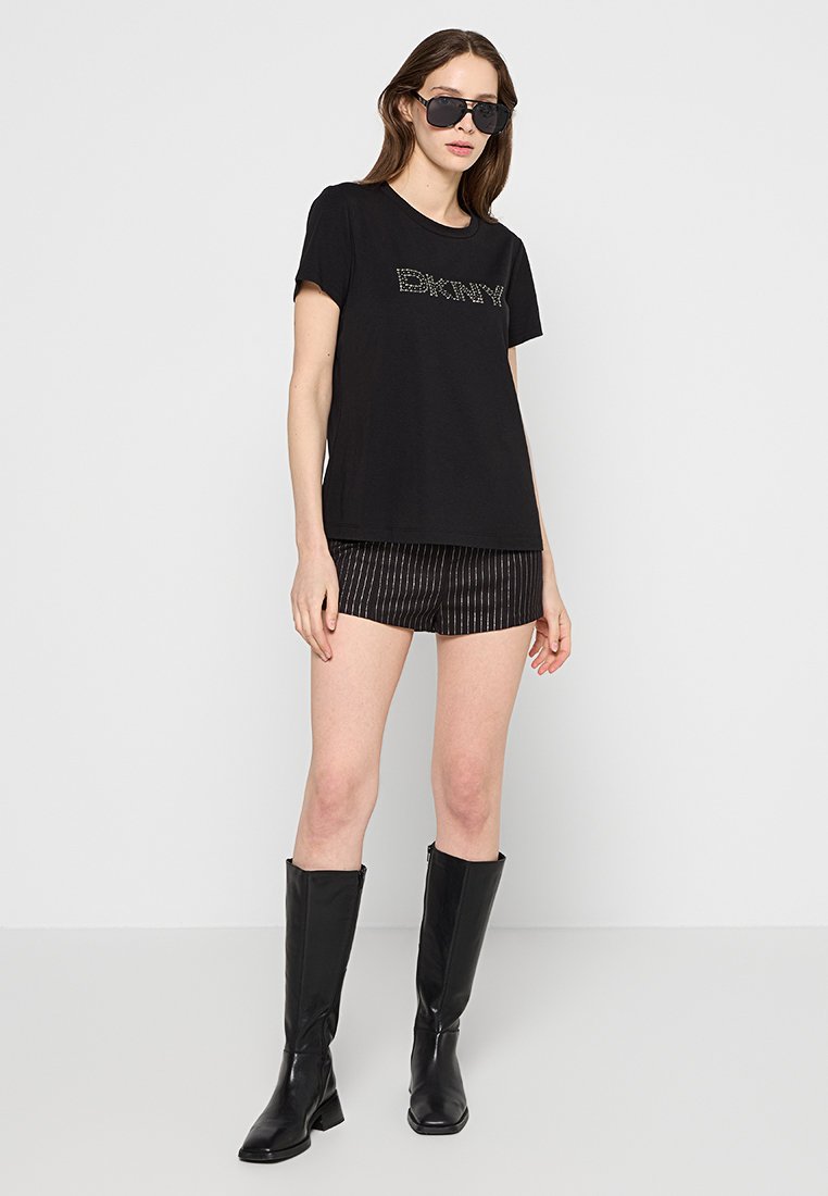 DKNY