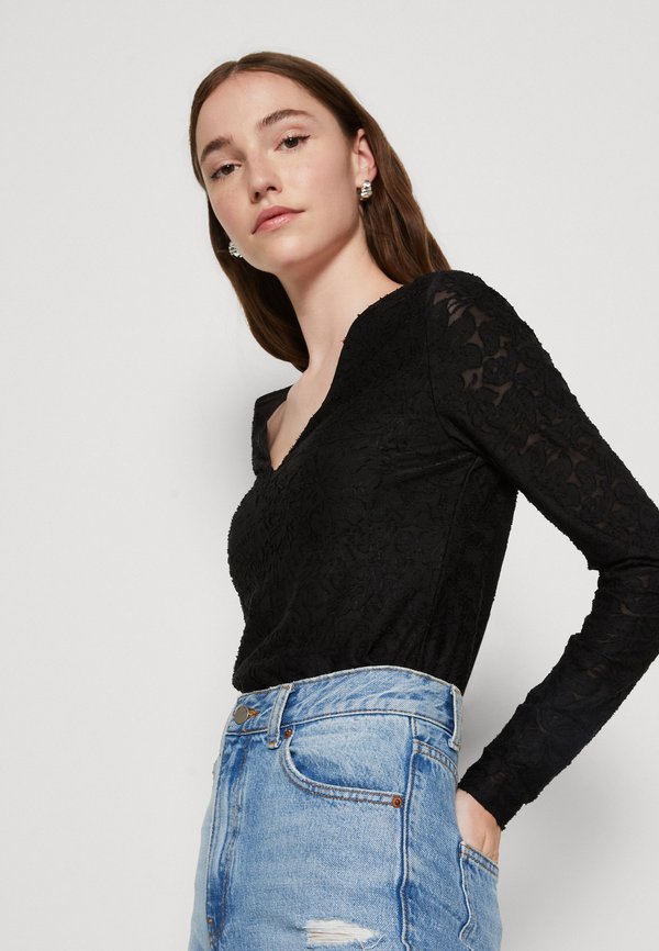 Vero Moda VMRIVA V NECK