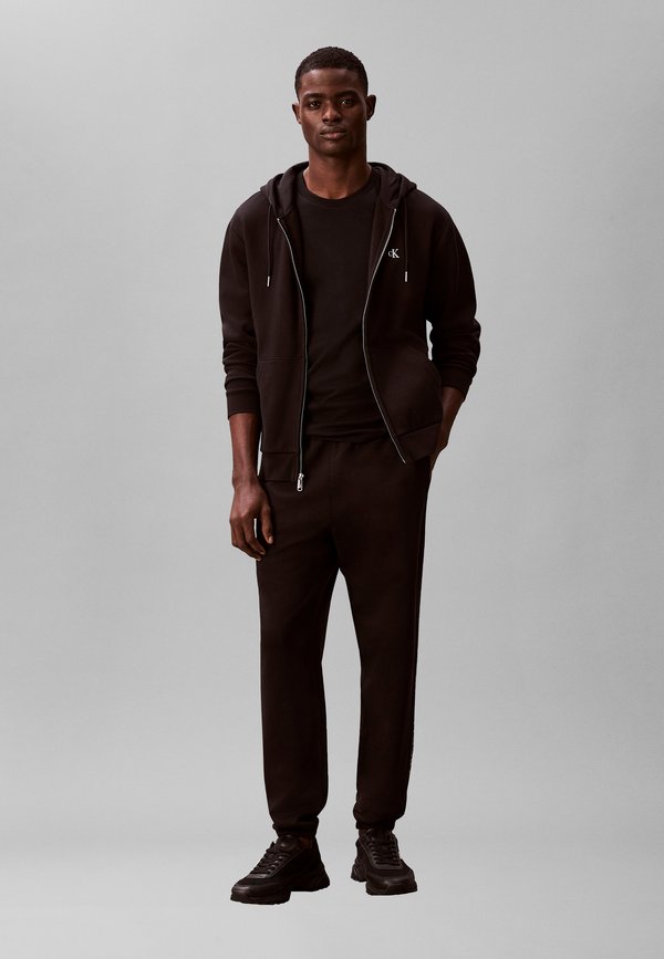 Calvin Klein SPORTSWEAR GRAPHIC MATCHBACK OTHER BOTTOMS