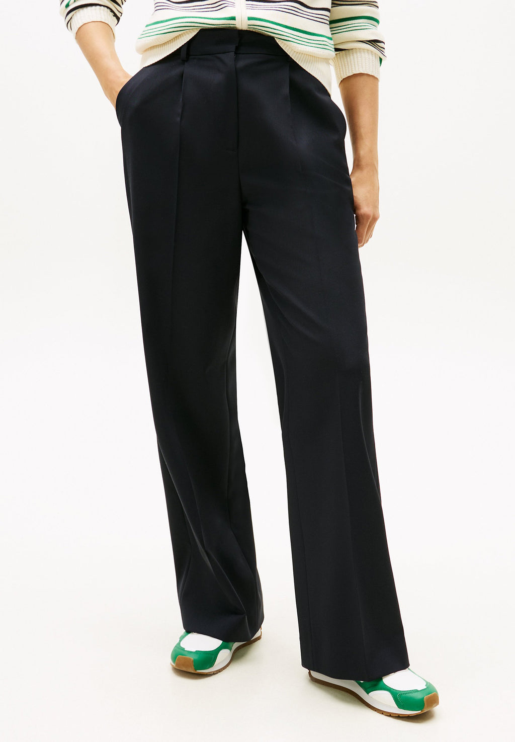 TIMELESS WOOL BLEND WIDE LEG TROUSERS Media 3