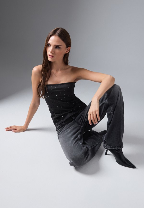 Even&Odd STRAPLESS TOP WITH RHINESTONES