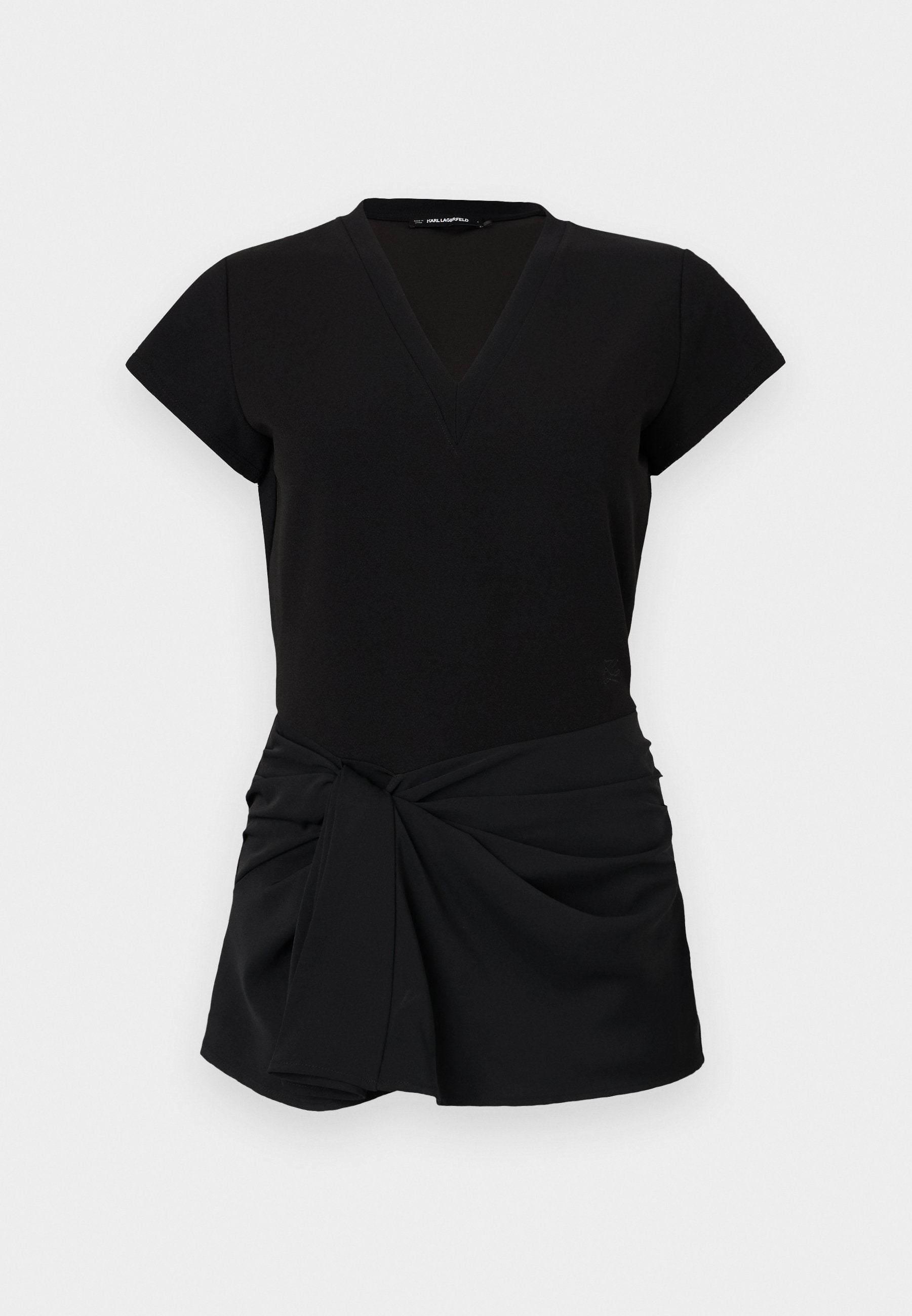 V NECK Media 1