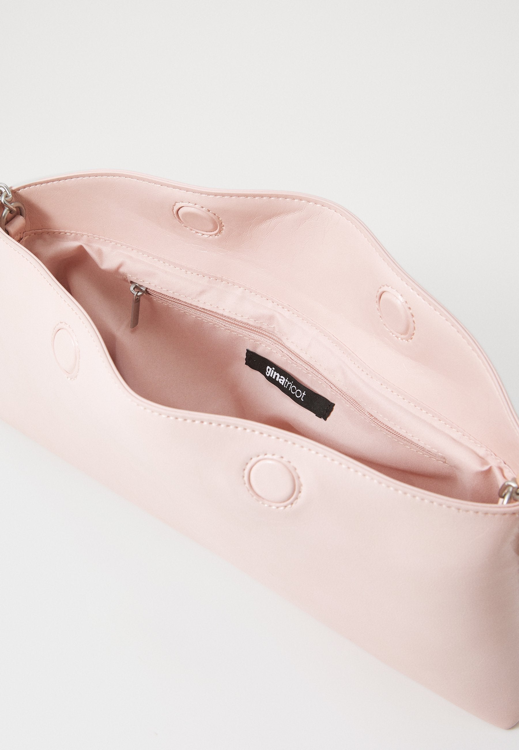 Gina Tricot SLOUCHY CLUTCH BAG