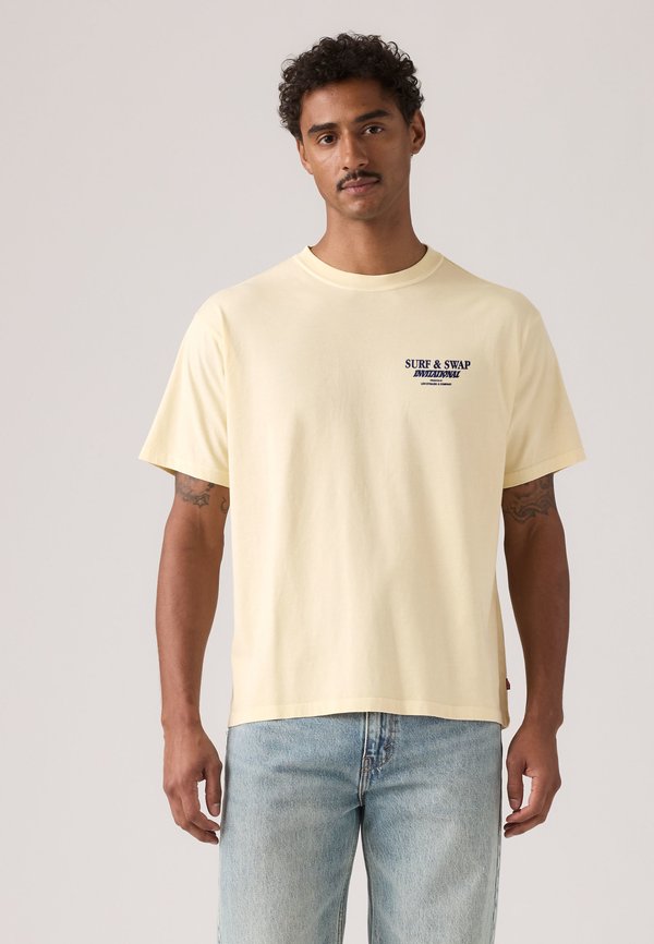 Levi's® VINTAGE FIT TEE - Print T-shirt - rutabaga
