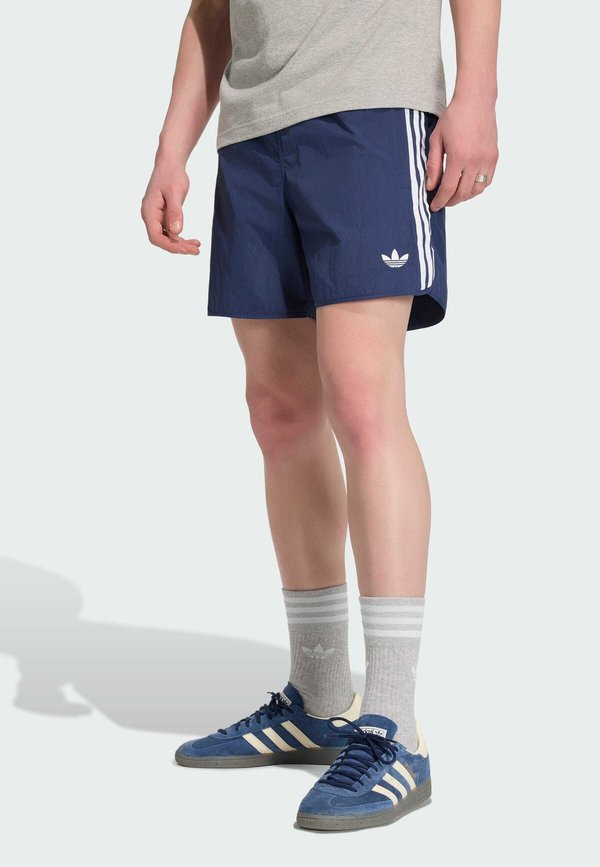 adidas Originals SPRINTER SHORT - Tracksuit bottoms - night indigo