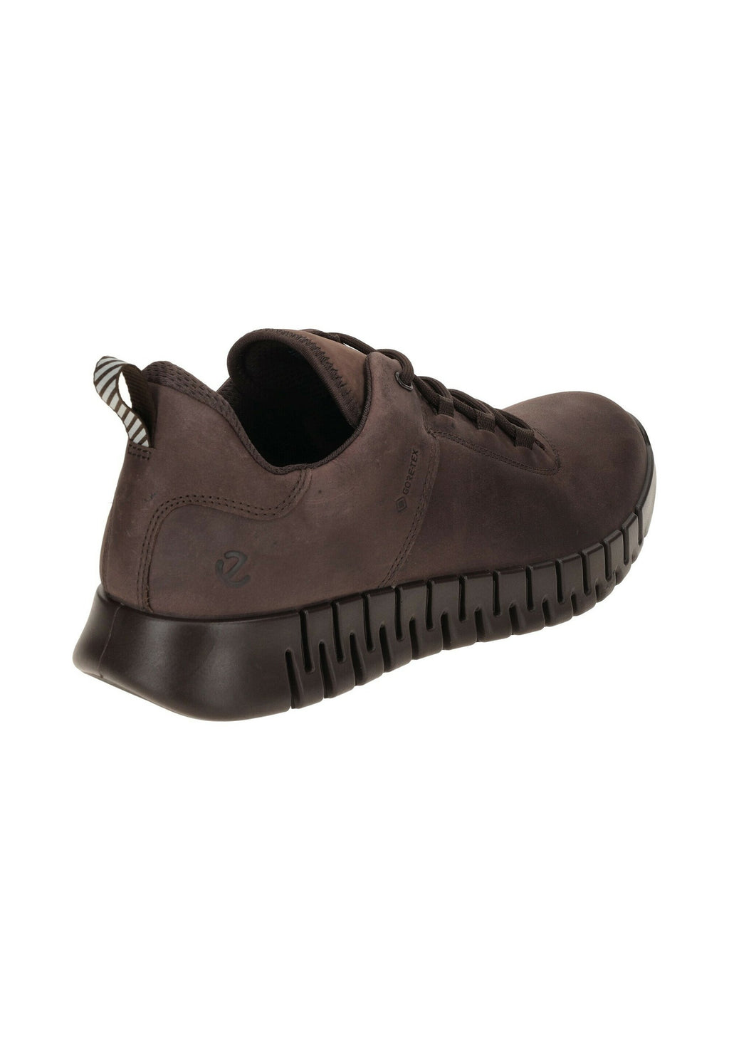 SNEAKERS Media 6