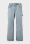 Hellblaue Denim-Cargohosen mit lockerer Passform, seitlichen Taschen, geradem Bein-Design und sichtbaren Nähdetails.