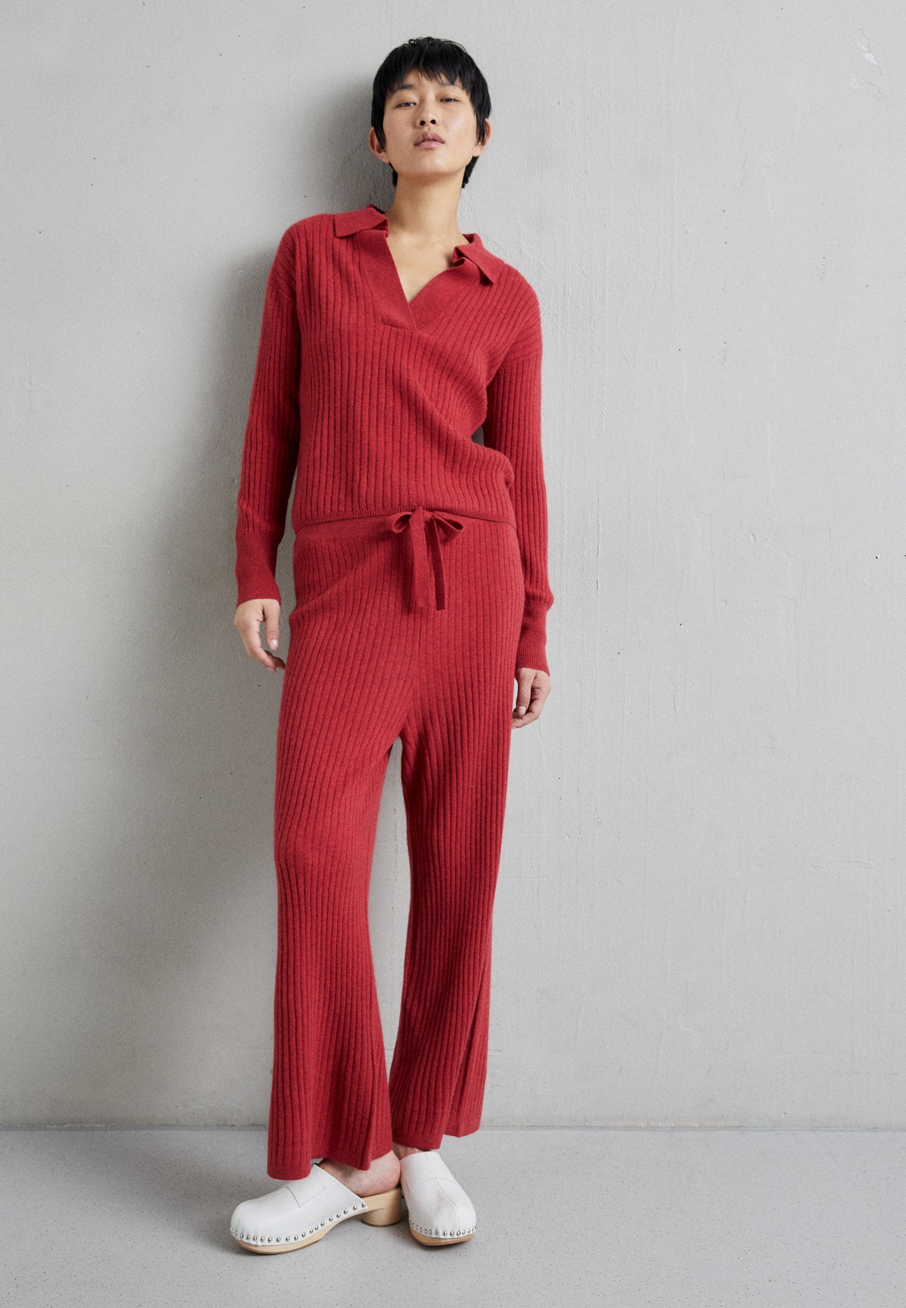 KNITID CASHMERE RIB JOGGER