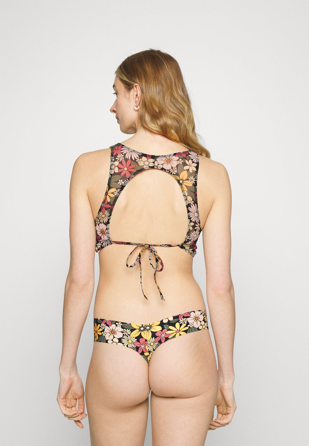 Gilly Hicks TIE PLUNGE SCRUNCHY