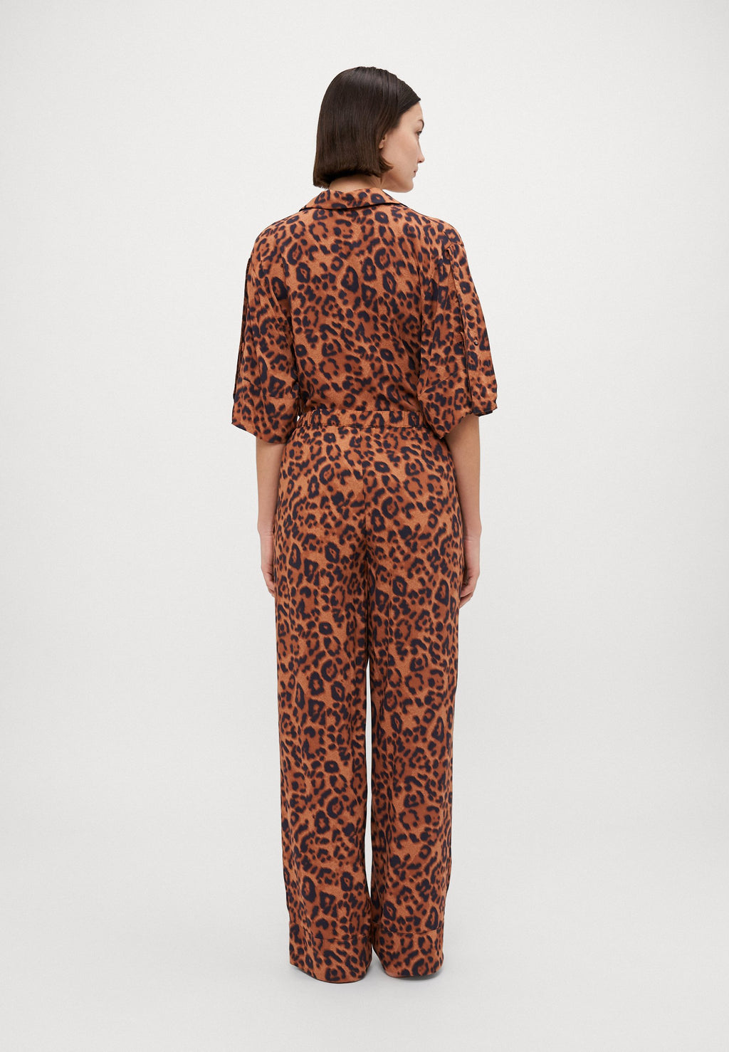 TROUSERS Media 4