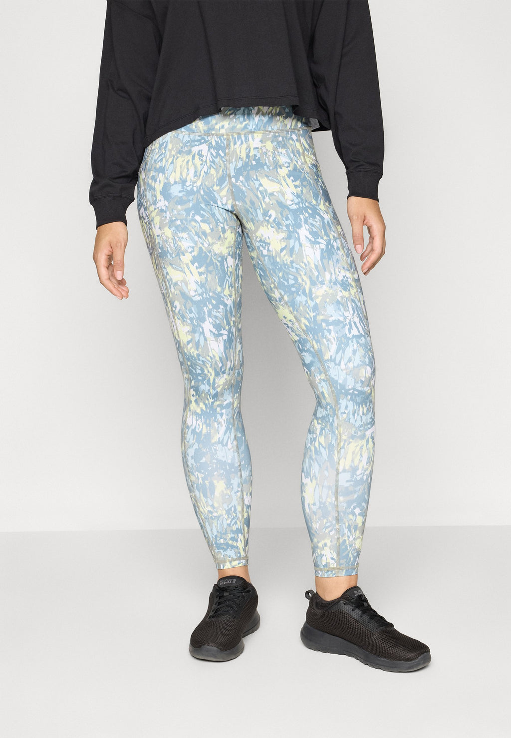 DKNY Sport