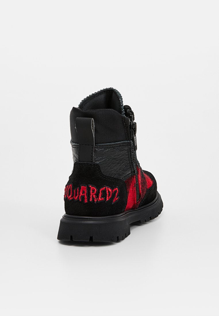 Dsquared2