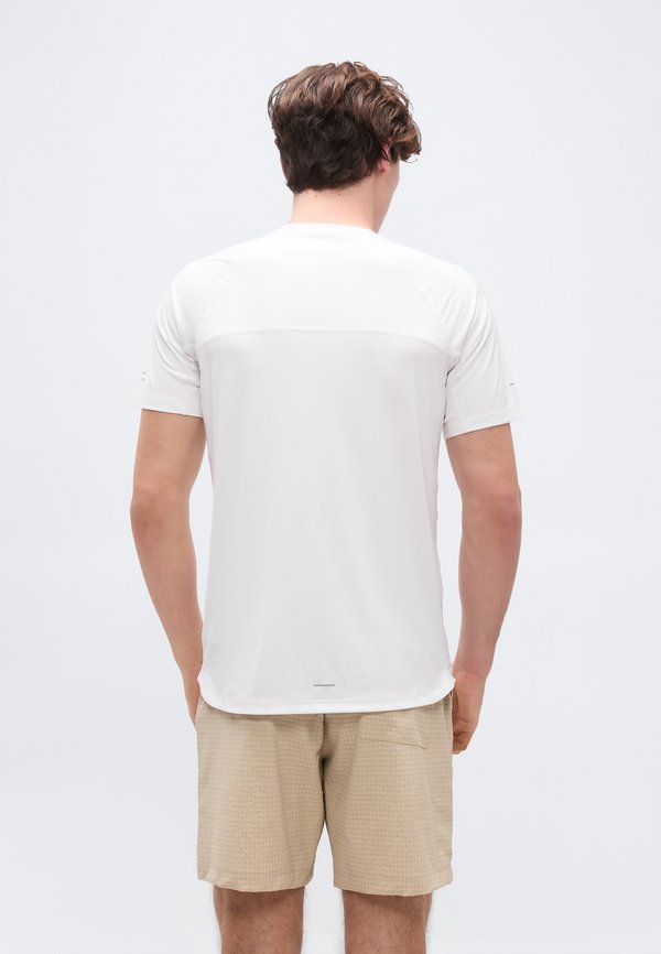 Columbia STEALTH SPRING™ TEE