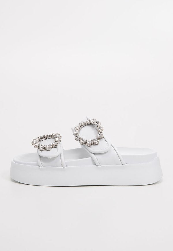 CHIARA FERRAGNI INFINITY LOVE