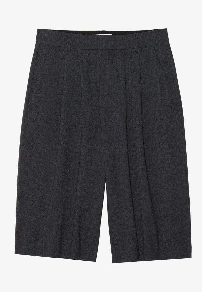 TAILORED BAGGY SHORTS Media 1