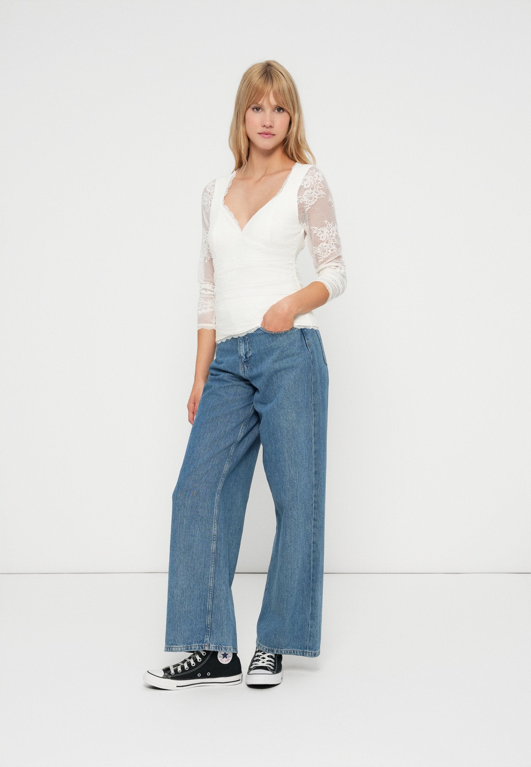 Abercrombie & Fitch ZOE