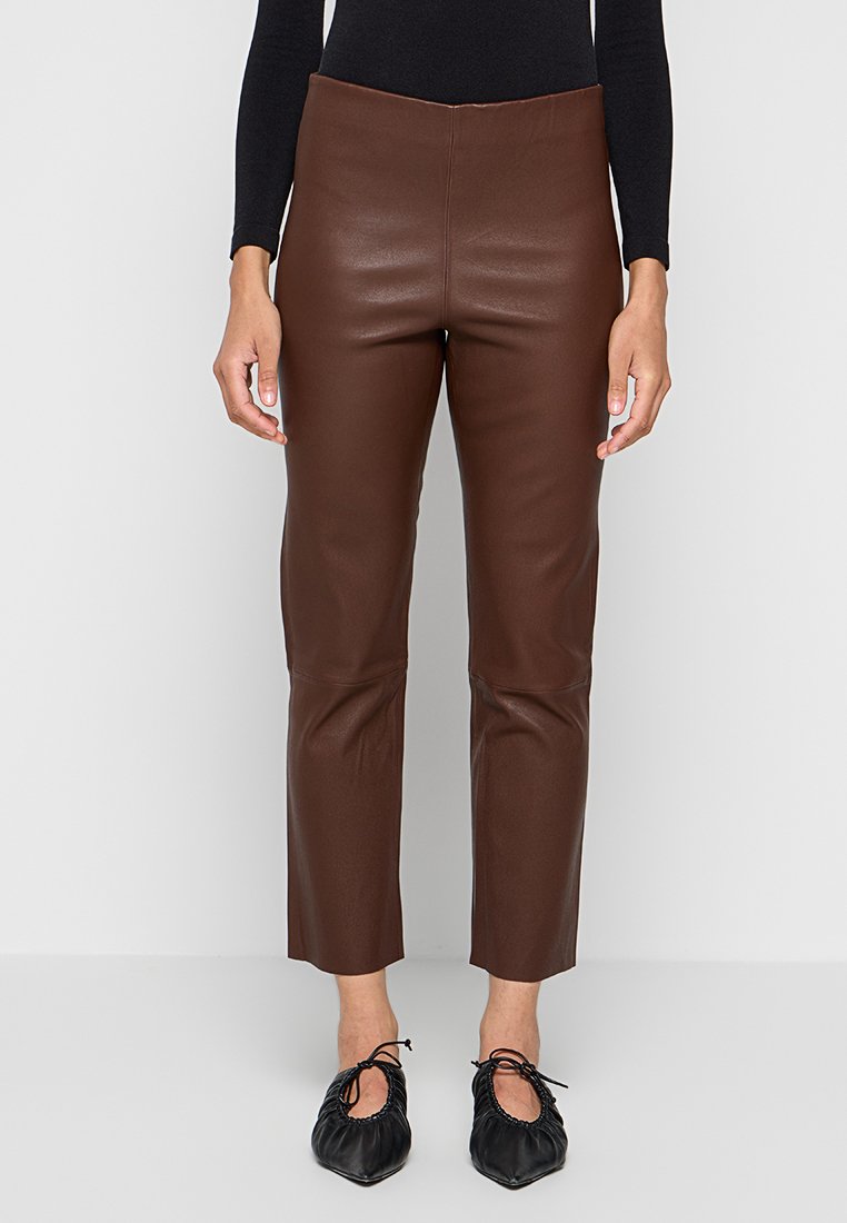 By Malene Birger FLORENTINA