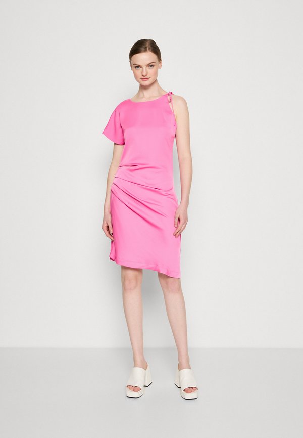 2nd Day CALEE DAZE