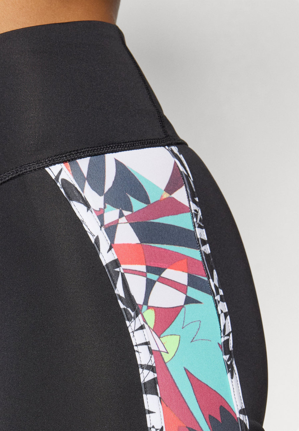 Puma TROPICAL SHORT