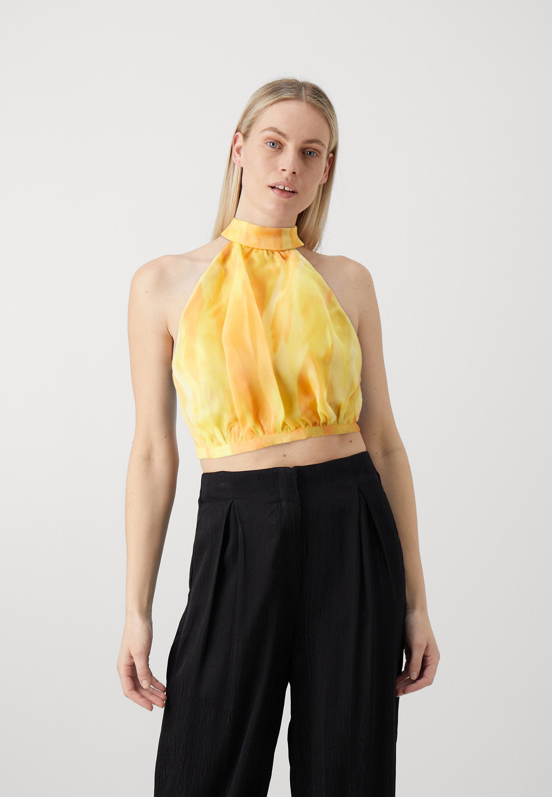 YAURA FAARI CROP