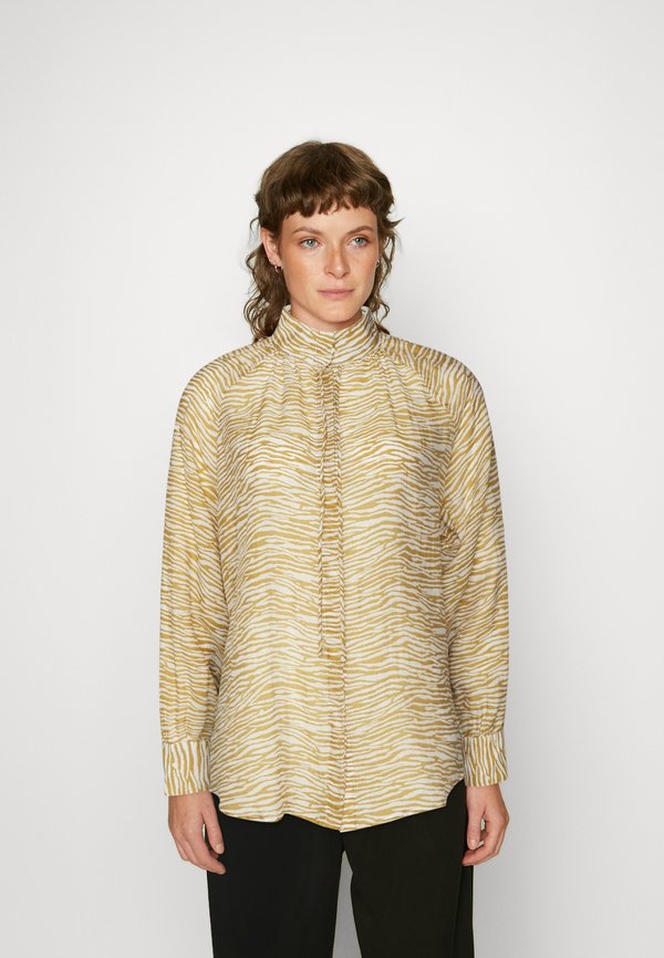 Résumé PHAGO BLOUSE
