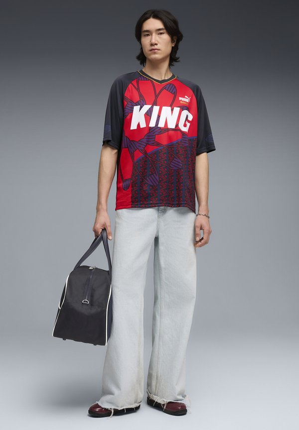 Puma KING RELAXED EXTRAVAGANZA - Print T-shirt - new navy